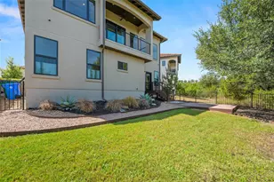 211 Honey Creek Ct, Austin, TX 78738 - Photo 24