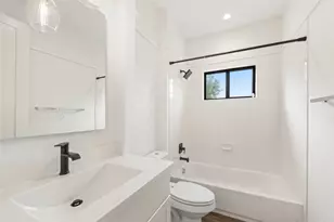 211 Honey Creek Ct, Austin, TX 78738 - Photo 20