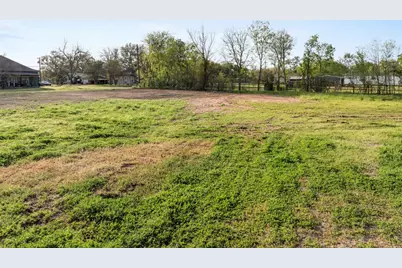 320 Douglas Street #2, Lexington, TX 78947 - Photo 6