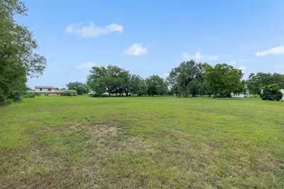 320 Douglas Street #2, Lexington, TX 78947 - Photo 14