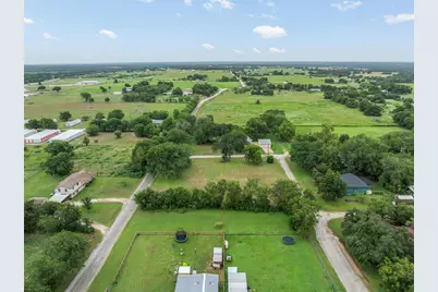 320 Douglas Street #2, Lexington, TX 78947 - Photo 24
