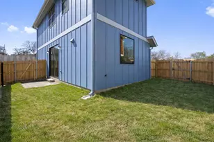 2608 Bristol Dr, Austin, TX 78723 - Photo 14