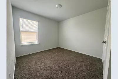 180 Pivot Drive, Taylor, TX 76574 - Photo 12