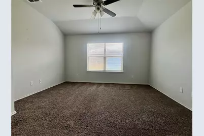180 Pivot Drive, Taylor, TX 76574 - Photo 8