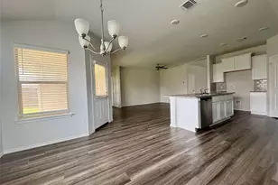 180 Pivot Dr, Taylor, TX 76574 - Photo 6