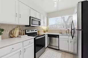 8142 Ceberry Dr, Austin, TX 78759 - Photo 2