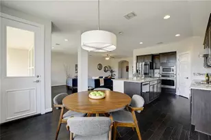 7219 Auburn Blaze Ln, Austin, TX 78744 - Photo 8