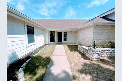 21822 SE Tallahassee Avenue, Lago Vista, TX 78645 - Photo 2