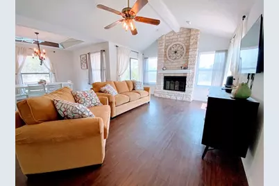 21822 SE Tallahassee Avenue, Lago Vista, TX 78645 - Photo 4