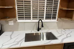 2608 N 42nd St, Waco, TX 76710 - Photo 6