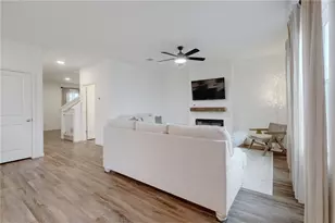 910 Bunton Reserve Blvd, Kyle, TX 78640 - Photo 10