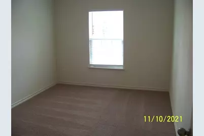 217 Sunnymeade Lane, Jarrell, TX 76537 - Photo 6