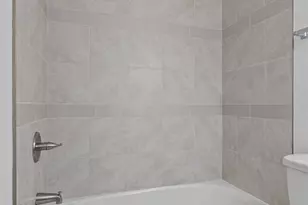 6409 Burns St, Austin, TX 78752 - Photo 24
