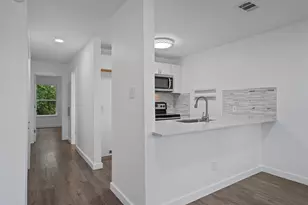6409 Burns St, Austin, TX 78752 - Photo 10