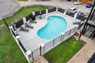 6409 Burns St, Austin, TX 78752 - Photo 26