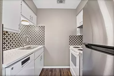5215 Saint Georges Green #D, Austin, TX 78745 - Photo 8