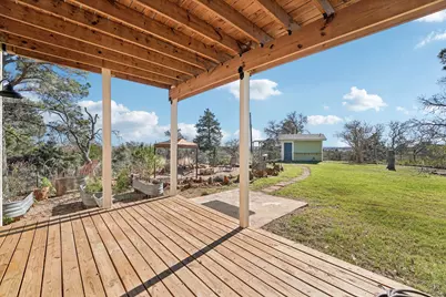 407 Country Lane, McDade, TX 78650 - Photo 36