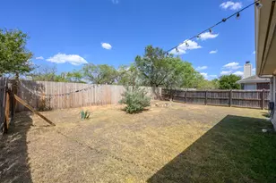 14608 Rumfeldt St, Austin, TX 78725 - Photo 32