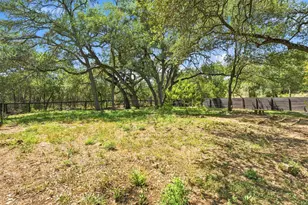 4 & 6 Acacia Dr, Wimberley, TX 78676 - Photo 32