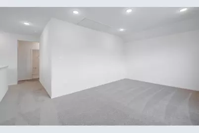 197 Hornet Street, Elgin, TX 78621 - Photo 22