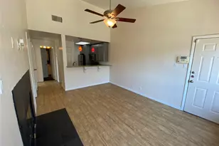 807 W 25th St, Austin, TX 78705 - Photo 4