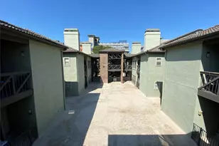 807 W 25th St, Austin, TX 78705 - Photo 20