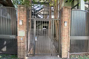 807 W 25th St, Austin, TX 78705 - Photo 24