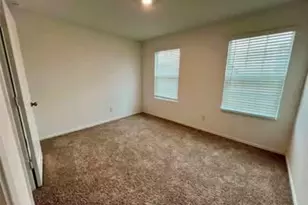 420 Halfmoon Dr, Lockhart, TX 78644 - Photo 14