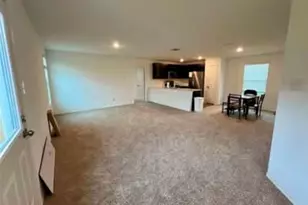 420 Halfmoon Dr, Lockhart, TX 78644 - Photo 6