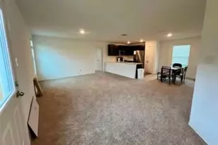 420 Halfmoon Dr, Lockhart, TX 78644 - Photo 6