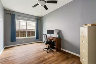 8008 Verbank Villa Dr, Austin, TX 78747 - Photo 10