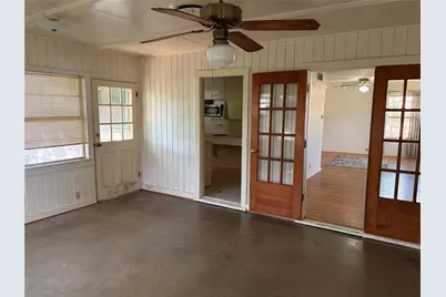 2109 Murray Avenue, Rockdale, TX 76567 - Photo 10