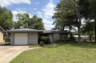 2109 Murray Ave, Rockdale, TX 76567 - Photo 1