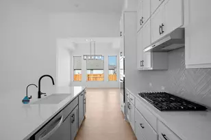 318 Wood Thrush Run, Kyle, TX 78640 - Photo 8