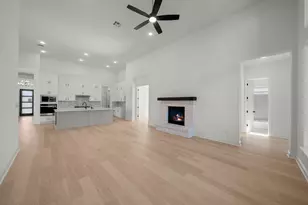 318 Wood Thrush Run, Kyle, TX 78640 - Photo 14