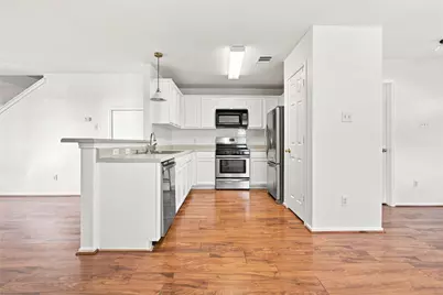 437 Haupt, Kyle, TX 78640 - Photo 4