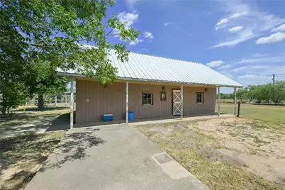 2481 Highway 21 W, Dale, TX 78616 - Photo 28