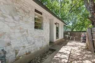 5104 Acorn Cove, Austin, TX 78744 - Photo 14