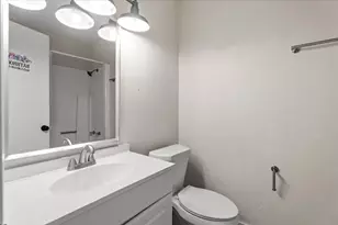 5104 Acorn Cove, Austin, TX 78744 - Photo 8