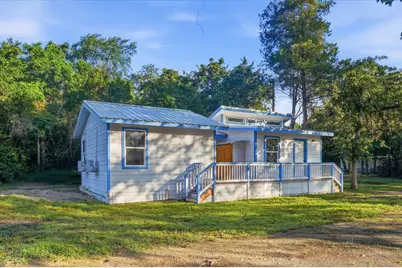 877 Yaupon Drive, Caldwell, TX 77836 - Photo 1