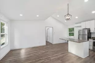 877 Yaupon Dr, Caldwell, TX 77836 - Photo 8