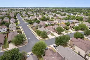 8824 Stambourne St, Austin, TX 78747 - Photo 32