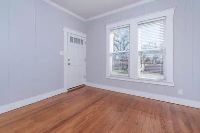 1012 W 6th Street, Taylor, TX 76574 - Photo 6