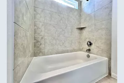 202 Pebblestream Pass, Taylor, TX 76574 - Photo 32