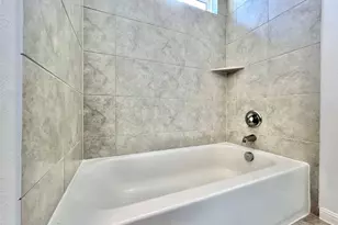 202 Pebblestream Pass, Taylor, TX 76574 - Photo 32