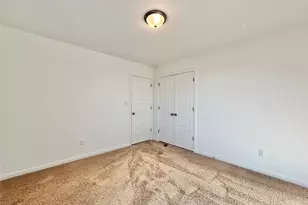 202 Pebblestream Pass, Taylor, TX 76574 - Photo 28