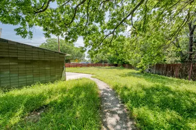 3509 Lyons Road, Austin, TX 78702 - Photo 12