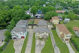 6916 Meador Ave, Austin, TX 78752 - Photo 8