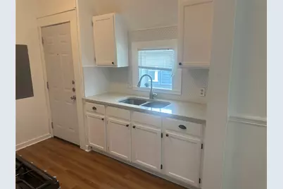 914 W Lynwood Avenue, San Antonio, TX 78201 - Photo 8