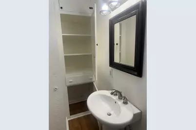 914 W Lynwood Avenue, San Antonio, TX 78201 - Photo 12